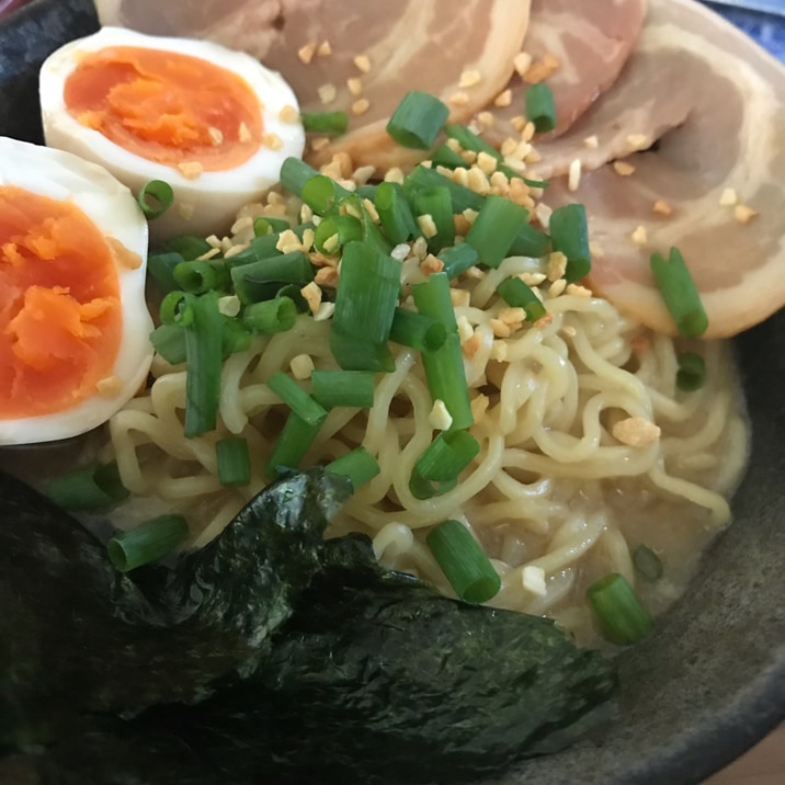 豚骨を使わないとんこつラーメン！！